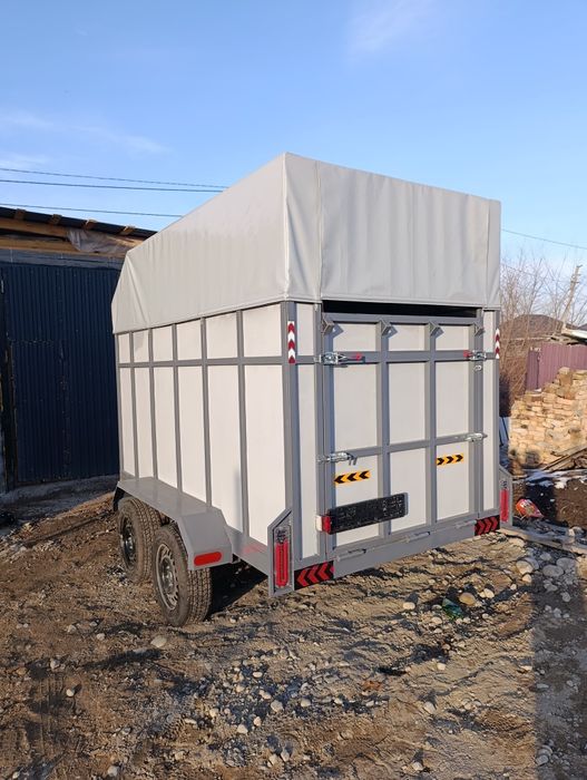 Коневозка прицеп