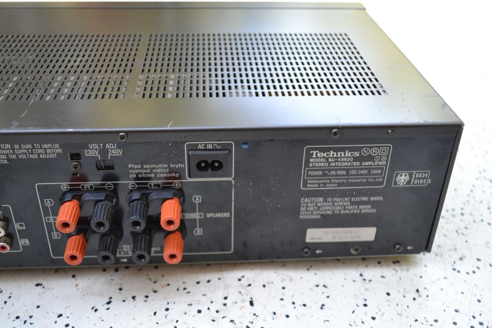 Amplificator Technics SU VX 620