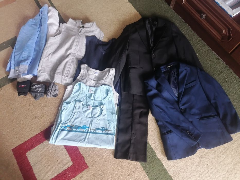 Продам детские вещи