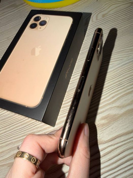 Продаётся айфон 11про