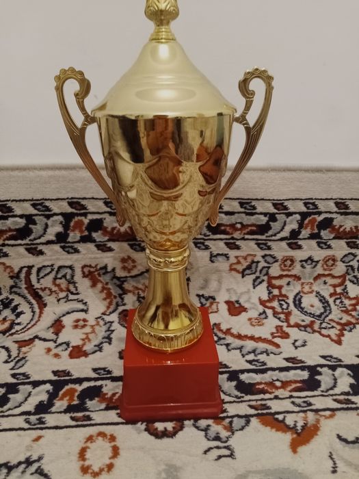 Кубок  сатылады 10000 тг