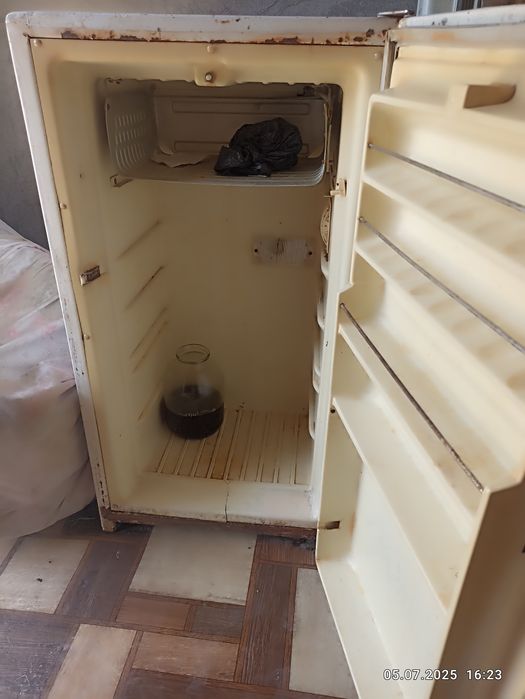 Холодильник  ЗиЛ Российский