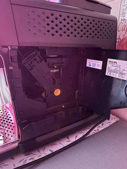 Espressor Philips 5500 series LatteGo