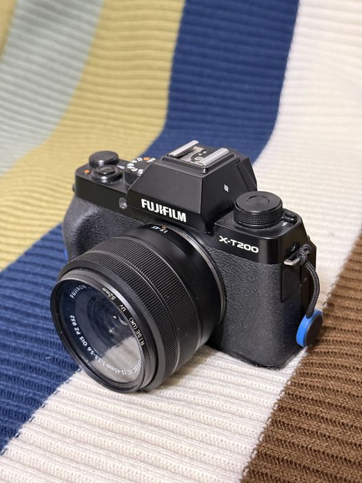 FujiFilm X-T200 Body + Lens Kit