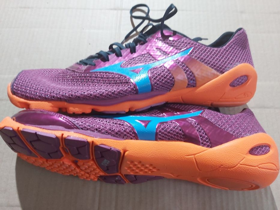 MIZUNO pantofi de sport masura 46 (13US)