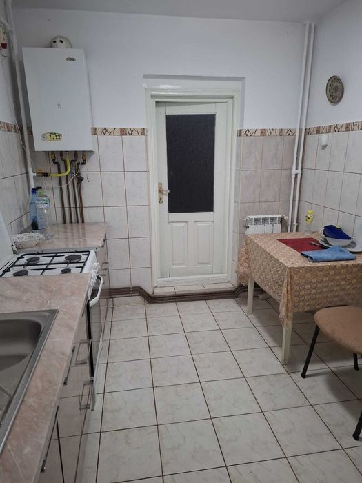 Apartament cu 3 camere