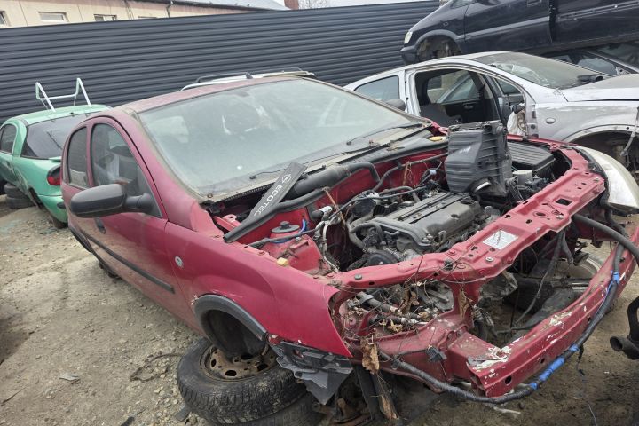Bara spate Opel Corsa 2005 1.2 MT (75 hp)