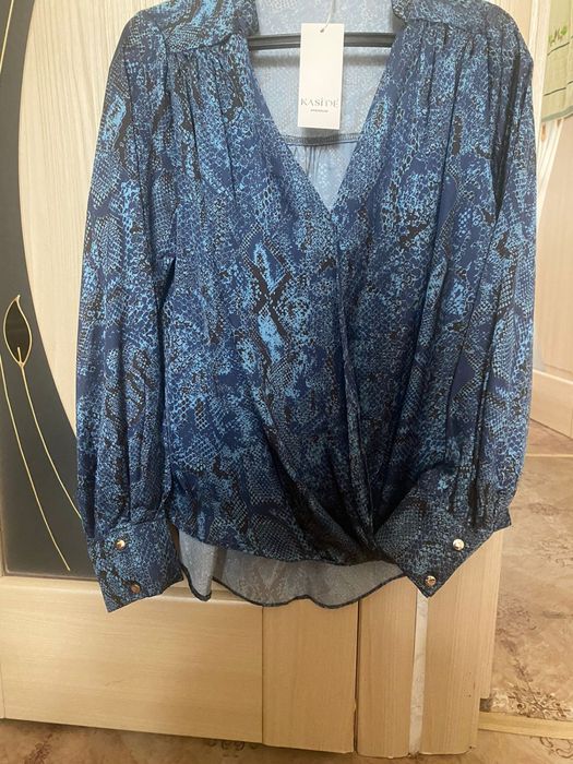 Продам новую блузку