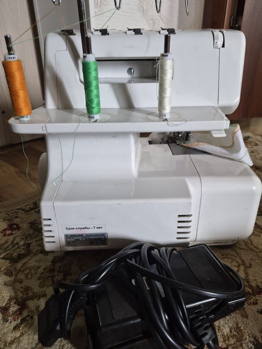 Оверлог Jaguar 735D и Janome