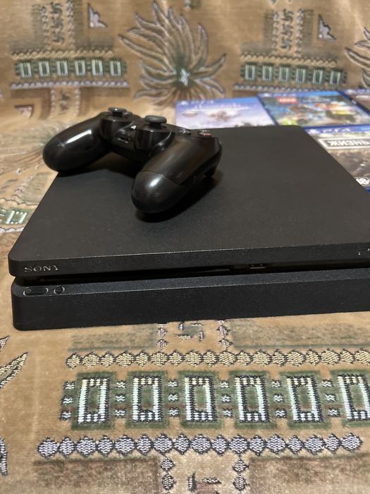 Sony PlayStation 4 Slim 1 TB