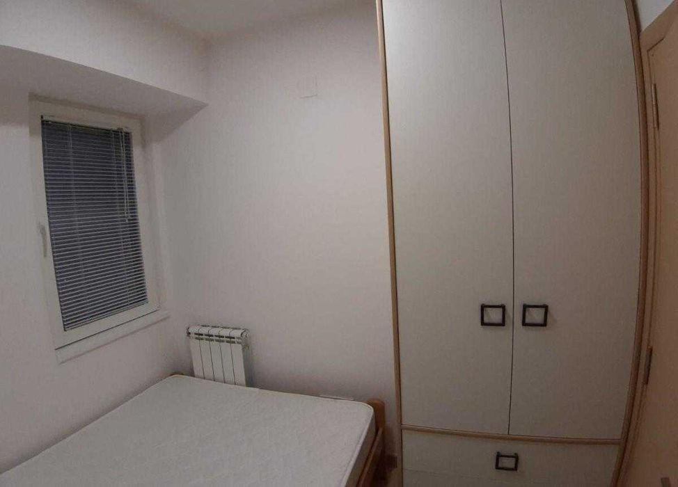 Двустаен имот в кв.Банишора