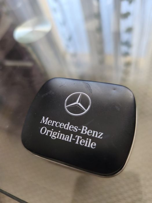 Cutie metalica Mercedes Benz