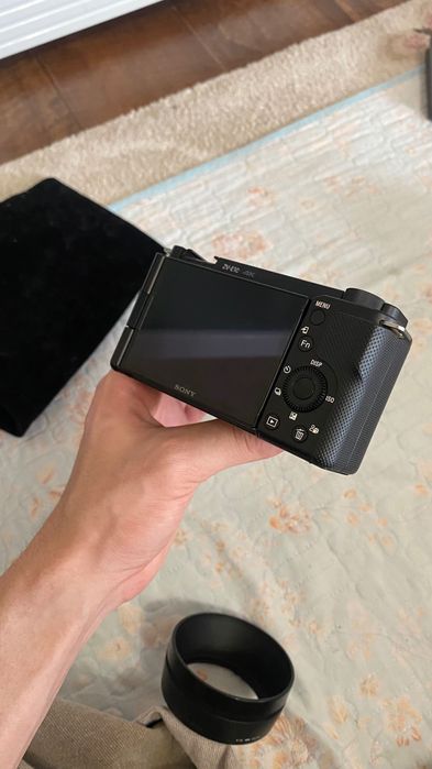 Фотокамера Sony ZV-E10