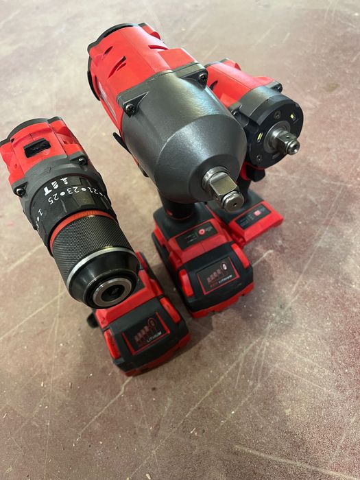 Мощни гайковерти + винтоверт + батерии – работещ комплект