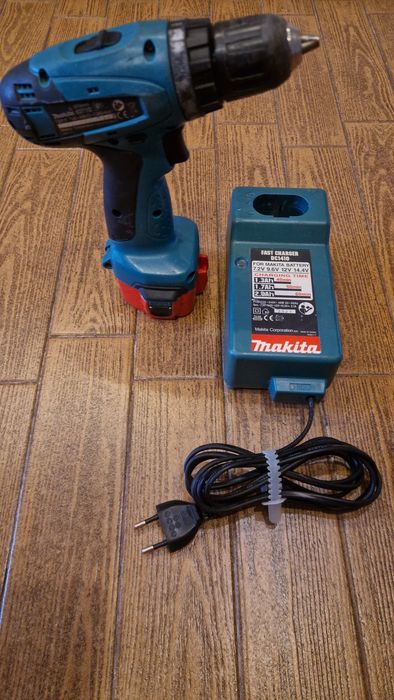 Makita 6271D Bormasina
