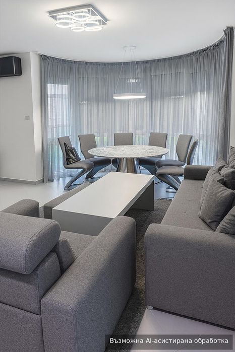 Дава се под наем Тристаен апартамент в Пловдив, Кършияка - 95 кв.м за 598.23 € - Снимка #1