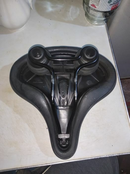 Седло сиденье для велосипеда