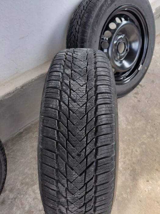 Резина. Зимняя 14 с дисками новый