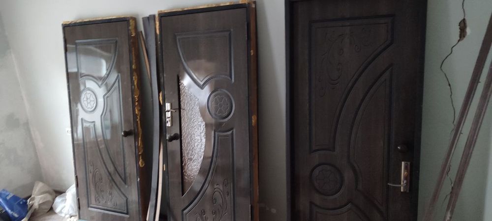 Продам двери межкомнатные МДФ з шт