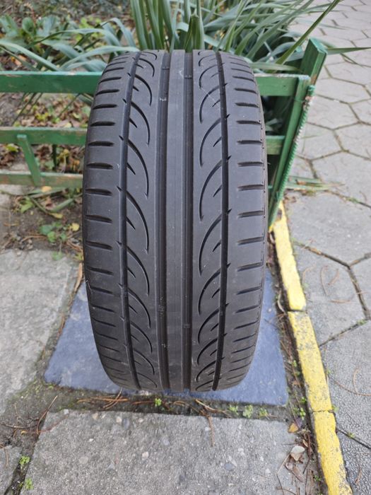 1 брой лятна гума Hankook 225/40/18