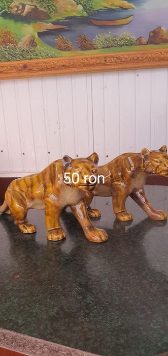 Bibelouri mari și mici