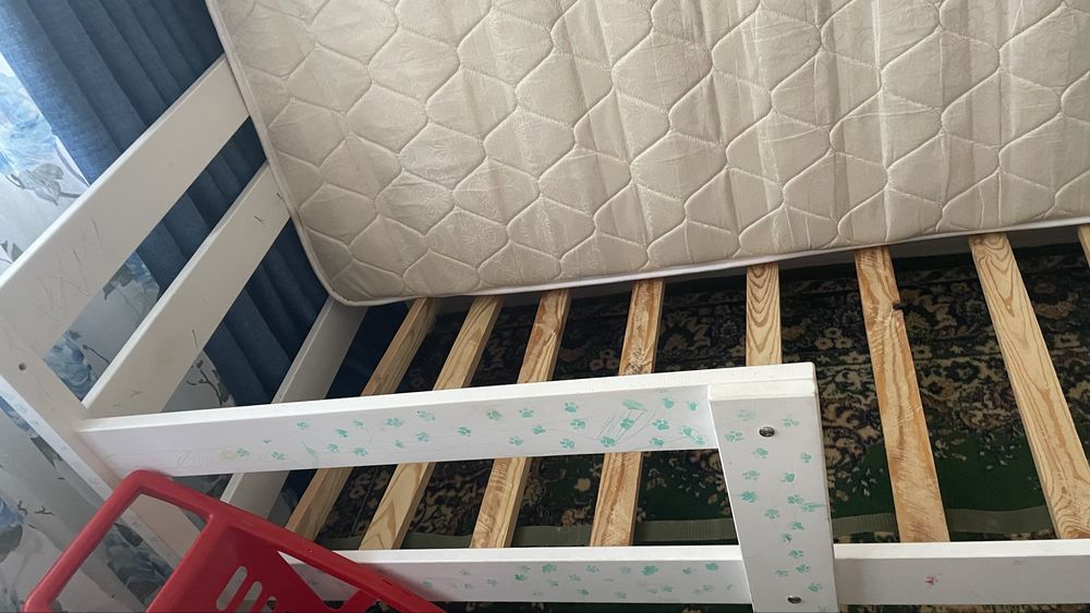Продам детскую кровать