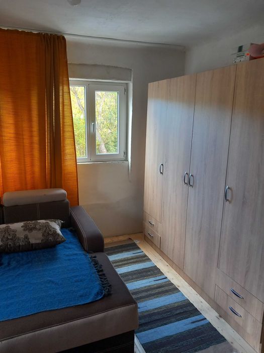 casa de vanzare Sorostin teren generos