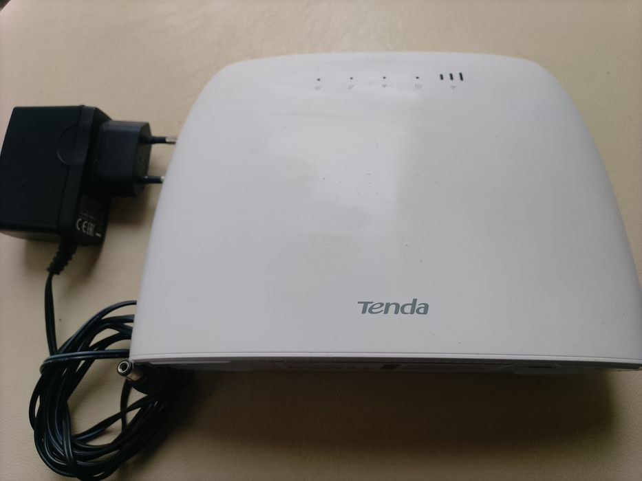 Vând Router Tenda 4g cu cartela Sim