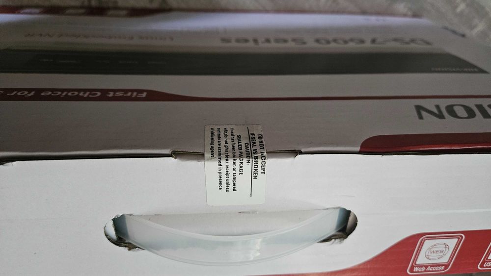 Hikvision DS-7604NI-E1/4P/A NVR 4 Canale PoE Nou