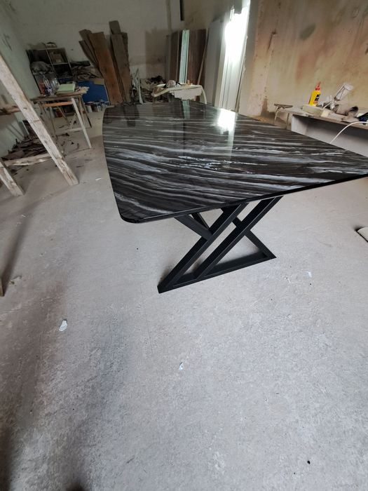 Керамический стол