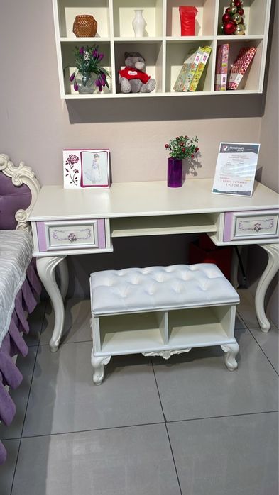 Продам спальный гарнитур