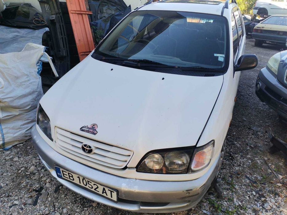 Toyota Picnic 2.0i / Тойота Пикник 1999 година на части