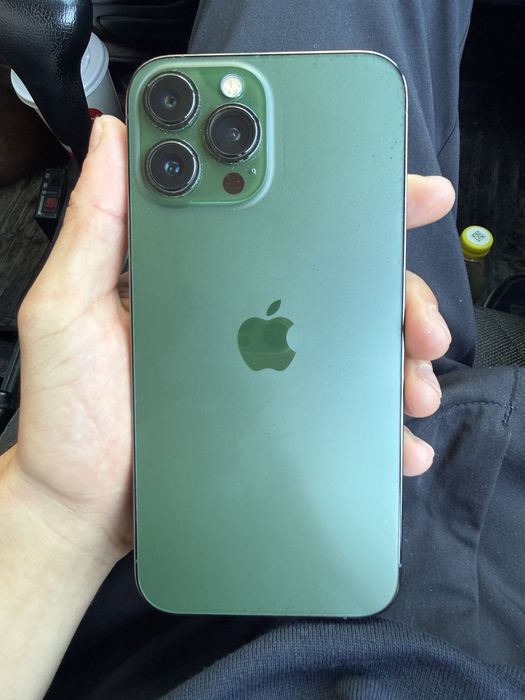 Iphone 13 pro max green
