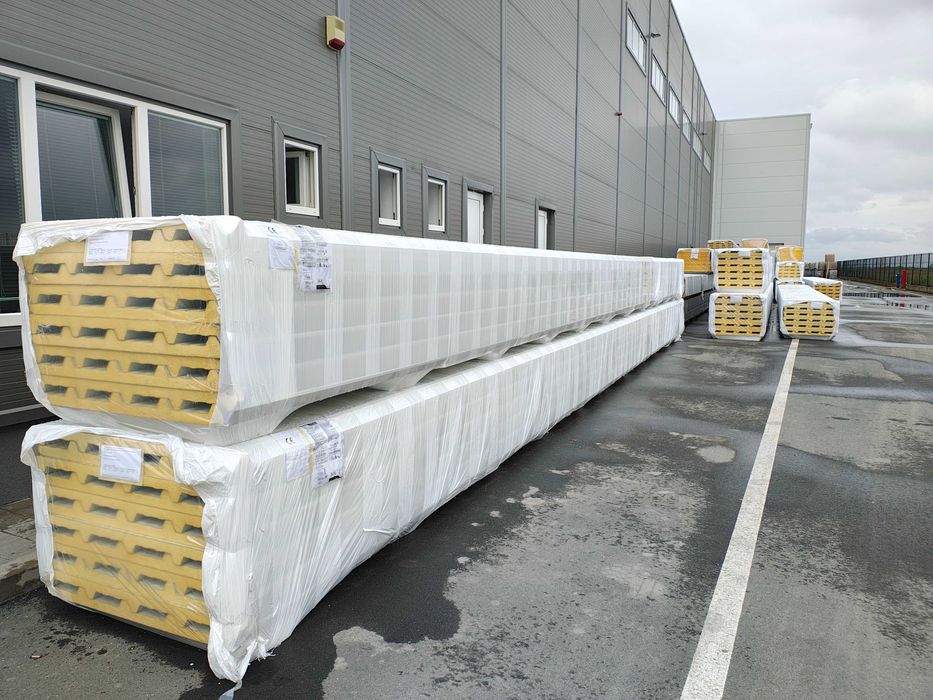 Panouri sandwich vată bazaltică 100 mm – pentru hale, depozite, ferme