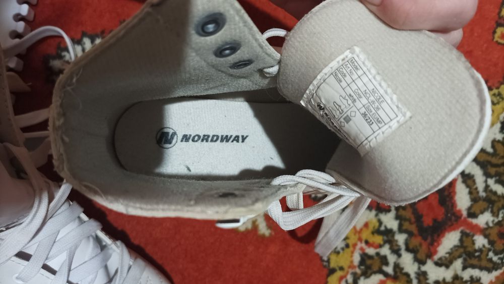 Фигурные коньки.