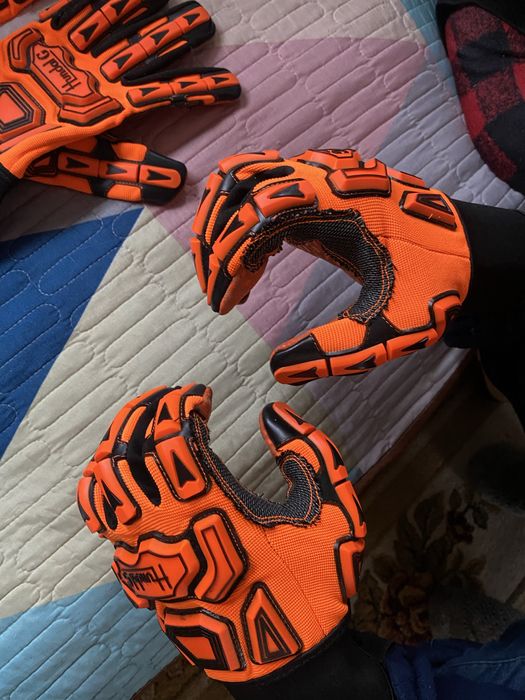 Противоударные перчатки для байкеров