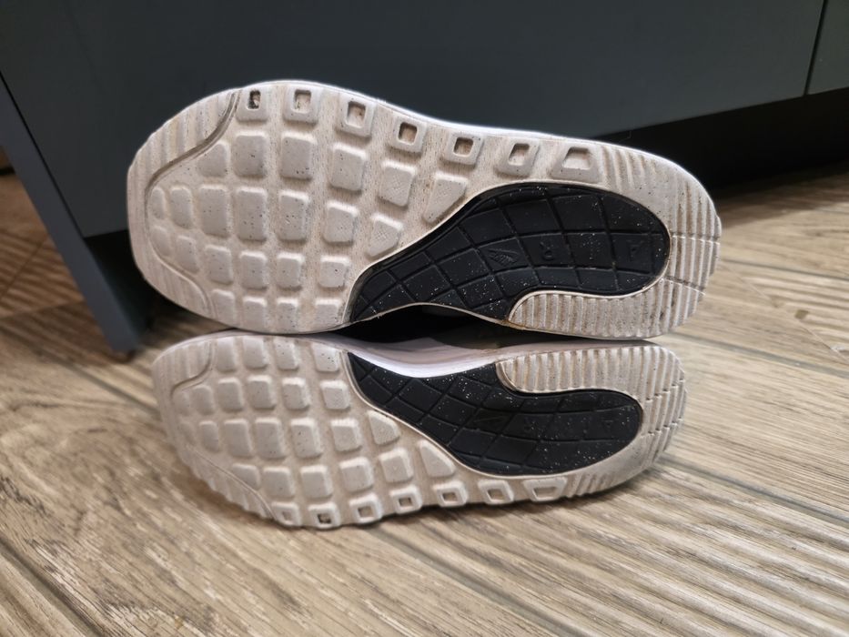 Дамски маратонки NIKE AIR MAX