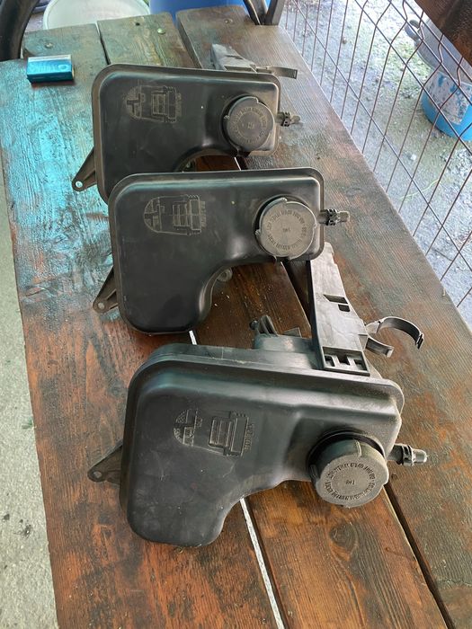 Vas expansiune bmw e60/e61 e90