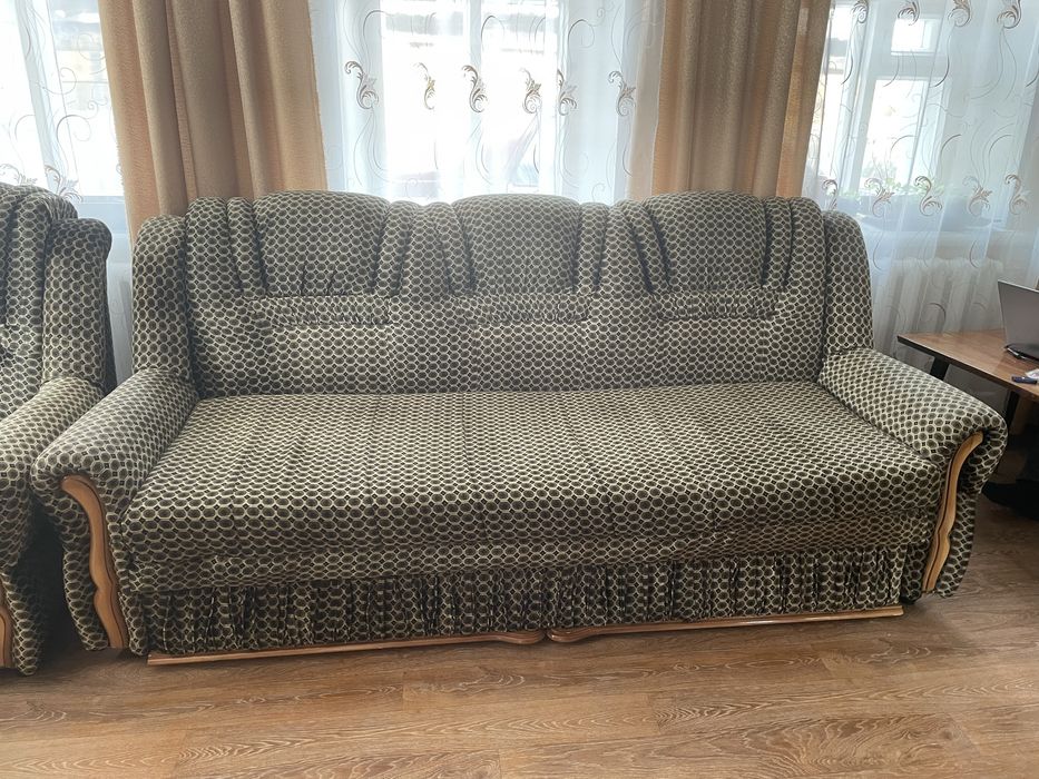Продам диван и кресло
