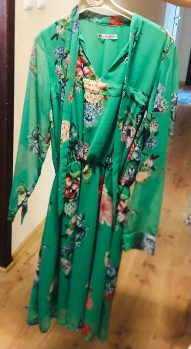 Елегантна дамска рокля