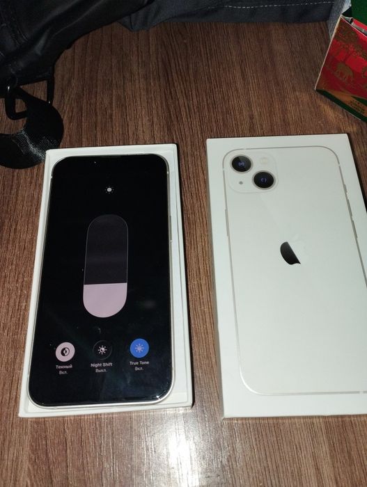 iphone 13 Starlight