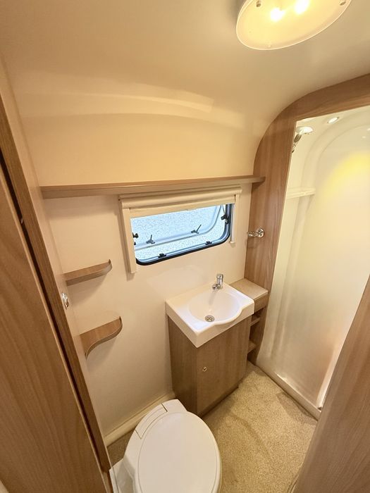 Rulota Bailey Pegasus Verona 2017 , centrala , motor mover , alko atc, cort , tv , panou solar etc