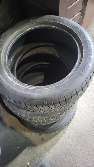 Шины зимние шипованные 205 55 R16 Tigar (Сербия)