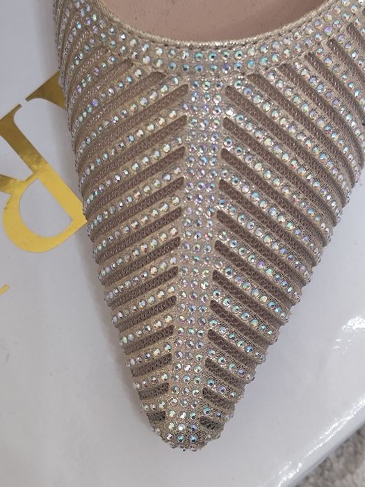 Вечерние туфли сатылады