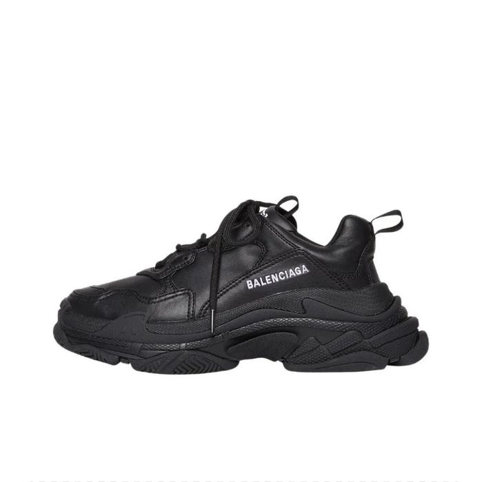 Balenciaga triple s