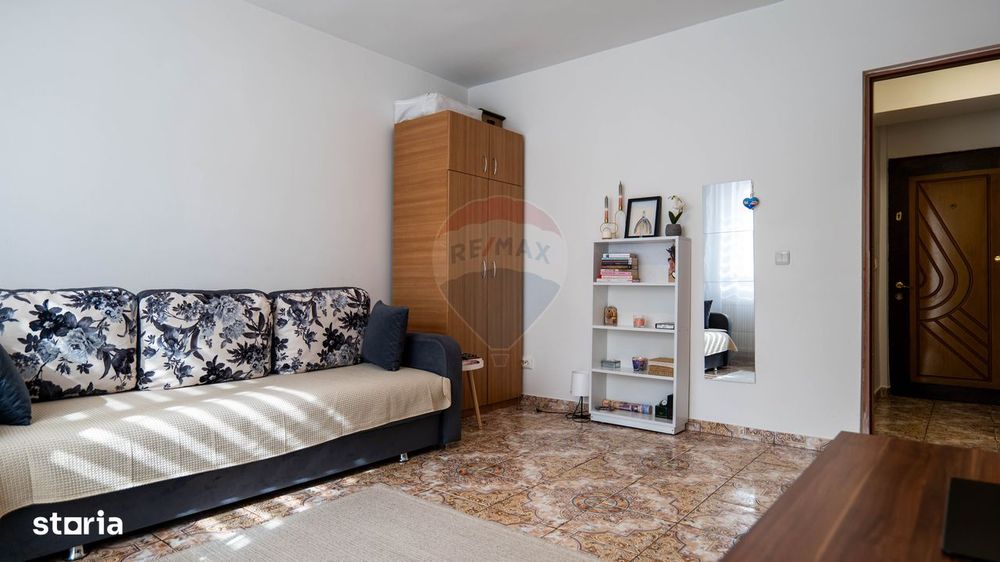 Garsonieră în vilă modernă (2015) | Liniște și intimitate