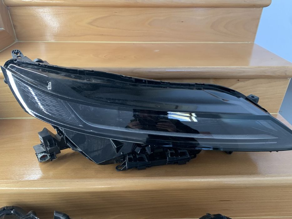 Far dreapta Nissan Ariya full led 2025