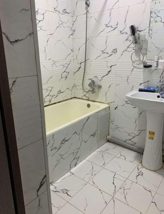 Shayxontohur tumanida, Milliy bogʻ metrosi yonida joylashgan 2 xonali