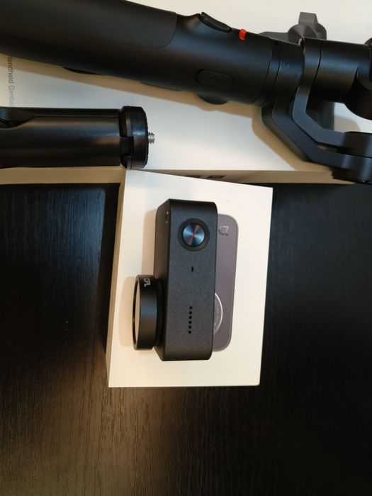 Camera actiune Xiaomi 4k si stabilizator