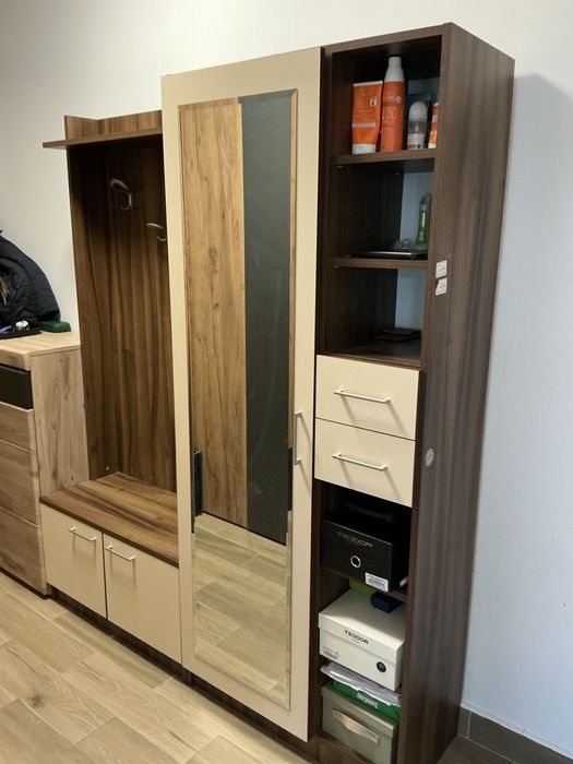 Портманто за антре или коридор